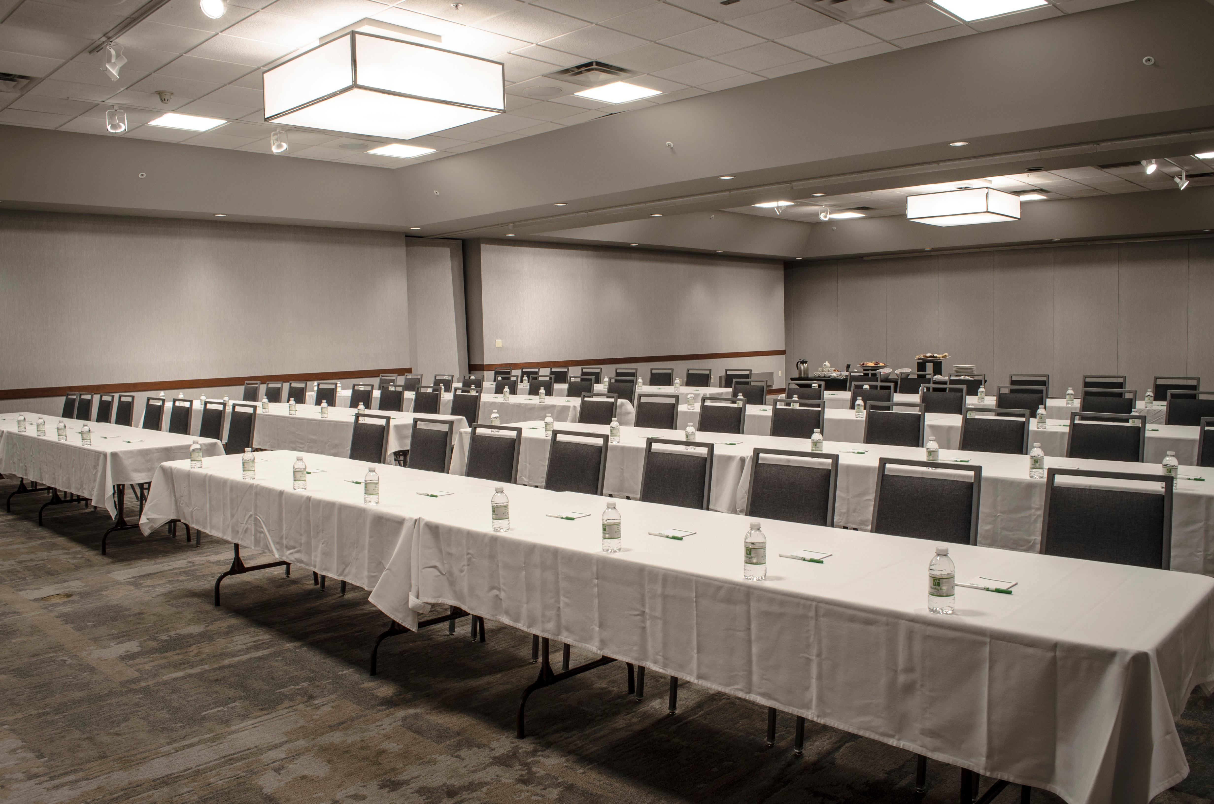 Holiday Inn Fargo By Ihg Экстерьер фото