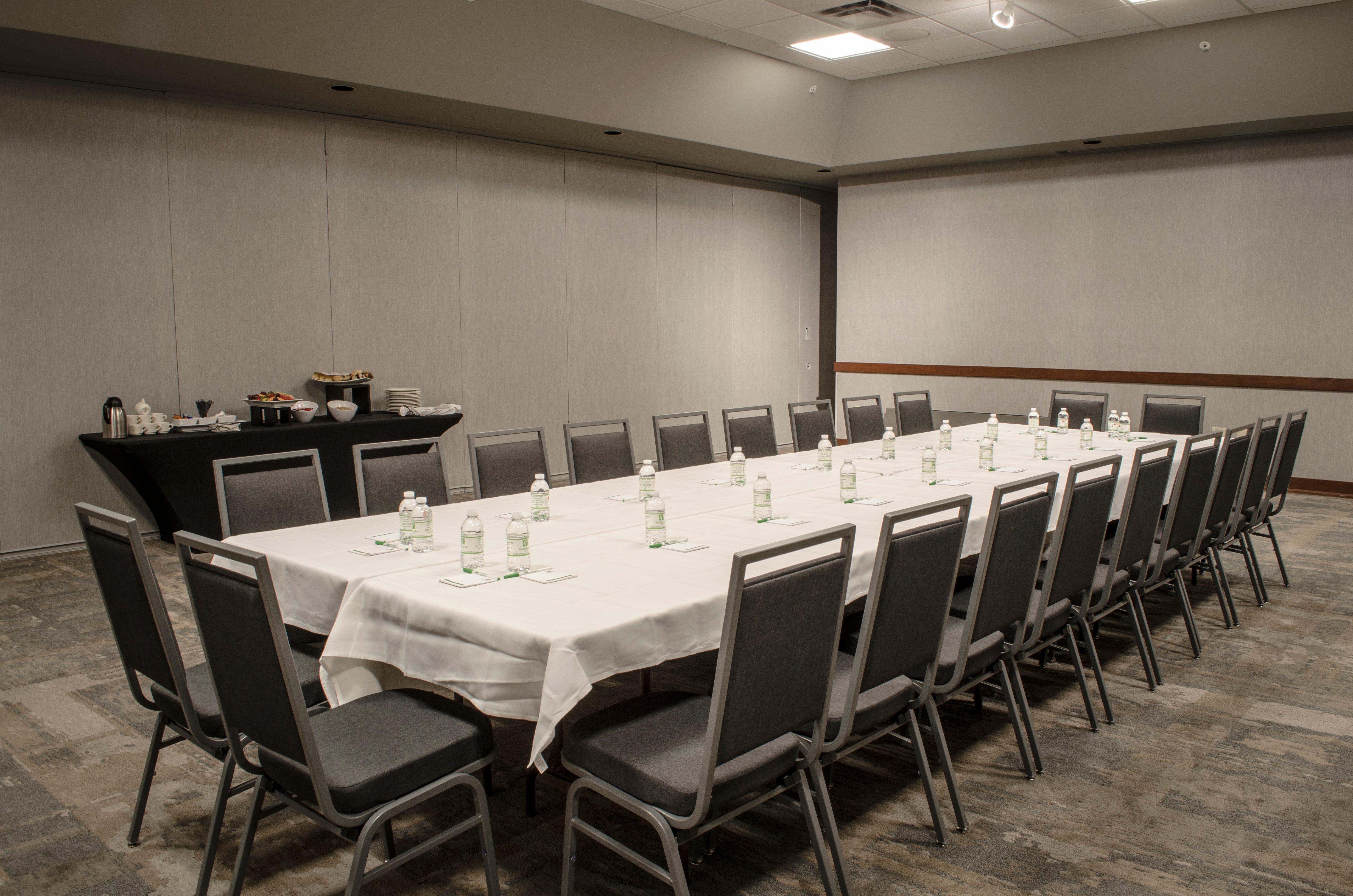 Holiday Inn Fargo By Ihg Экстерьер фото