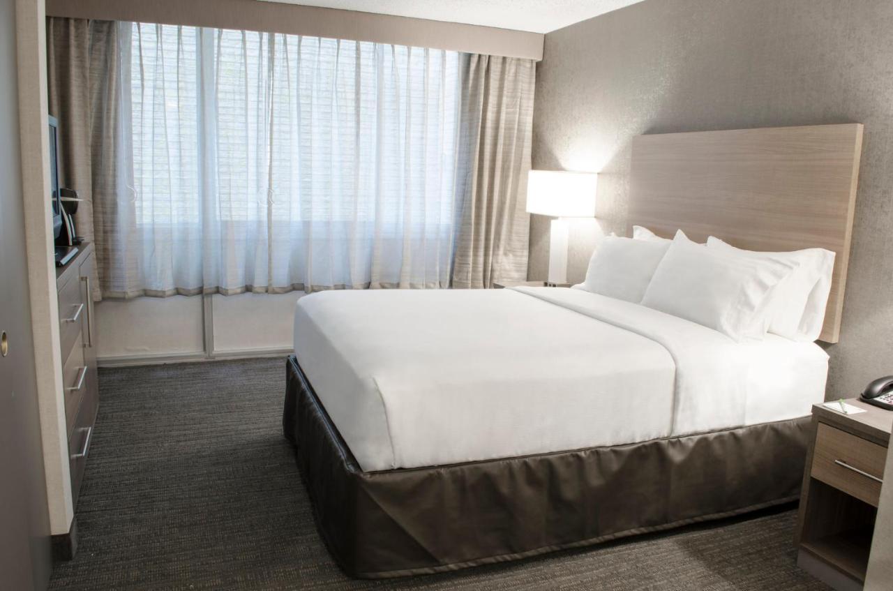 Holiday Inn Fargo By Ihg Экстерьер фото